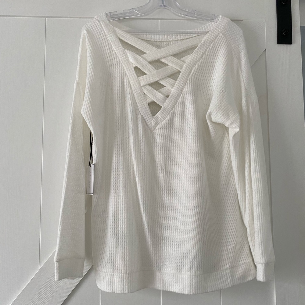 1 State Crisscross Back Sweater